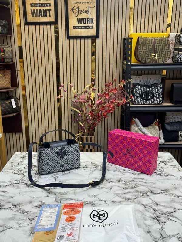 TOR Y BURCH HANDBAG WITH OG BOX AND DUST BAG PREMIUM QUALITY (BLUE)(MT)